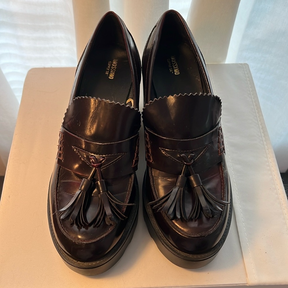 Mossimo Brown Tasseled faux leather Loafers Chunky Heel Sz 9